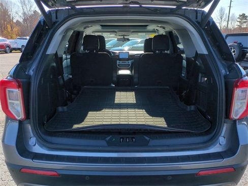 Used 2023 Ford Explorer XLT w/ Equipment Group 202A image 25
