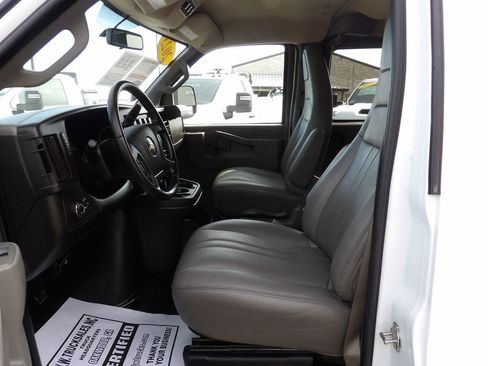 Used 2023 Chevrolet Express 3500 LS RWD image 17