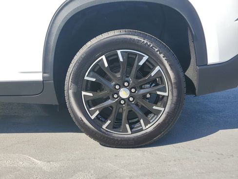 New 2026 Chevrolet Traverse LT FWD image 6