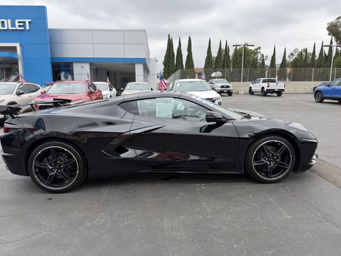 Used 2023 Chevrolet Corvette Stingray Coupe w/ 1LT RWD image 9