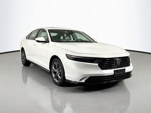 Certified 2024 Honda Accord EX-L image 3
