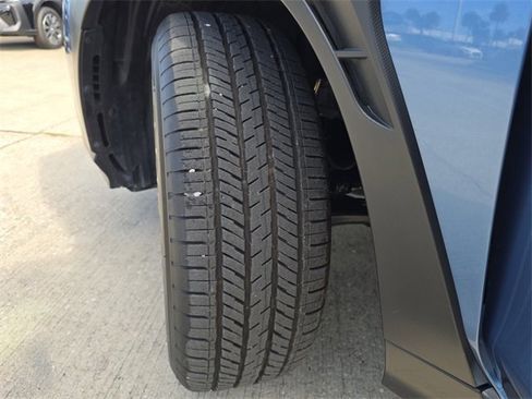 Used 2024 Subaru Crosstrek 2.0i Premium image 28