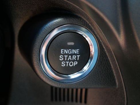 Certified 2025 Subaru Forester Premium AWD/4WD image 28