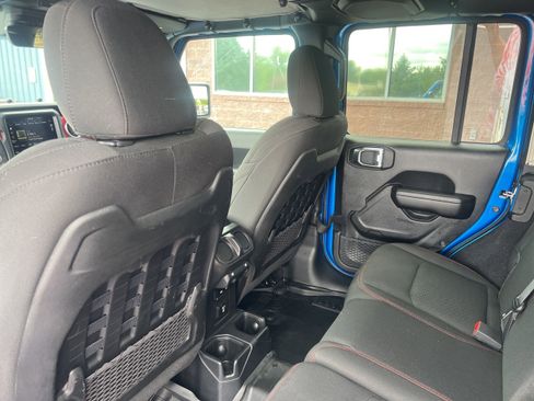 Used 2021 Jeep Wrangler Unlimited Rubicon AWD/4WD image 16