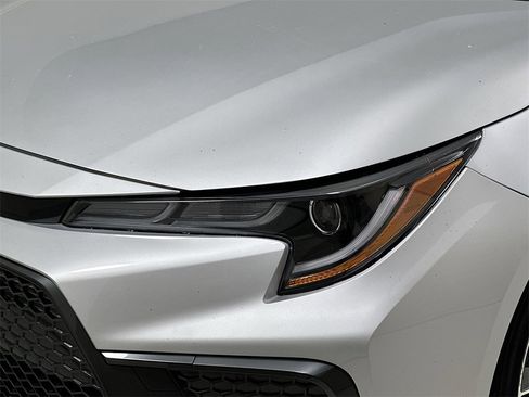 Used 2022 Toyota Corolla SE image 31