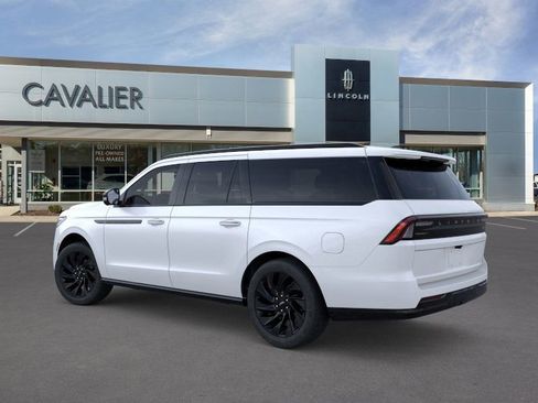 New 2025 Lincoln Navigator L Reserve w/ Jet Appearance Package image 4