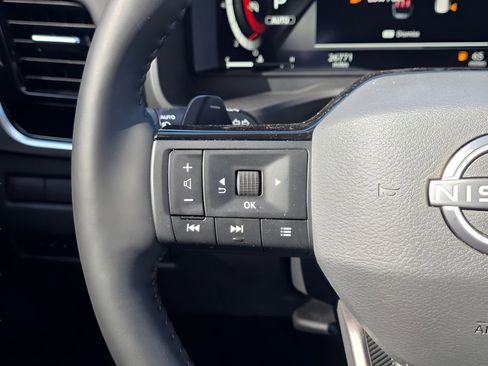 Used 2025 Nissan Rogue SL image 21