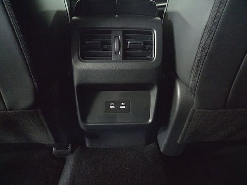 Used 2024 Nissan Rogue SV w/ SV Premium Package image 38