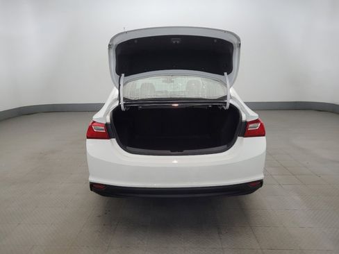 Used 2018 Chevrolet Malibu LS image 29