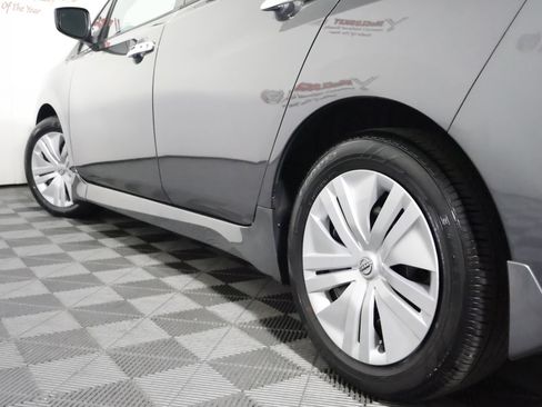 Used 2025 Nissan Leaf S FWD image 12