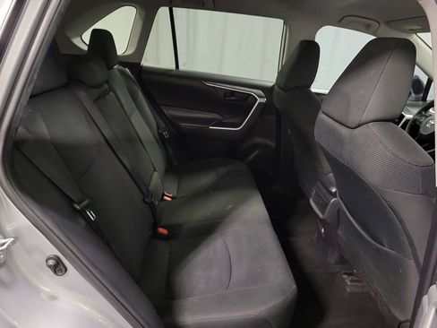 Used 2020 Toyota RAV4 LE image 24