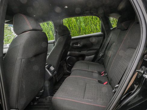 Certified 2025 Honda HR-V Sport image 29