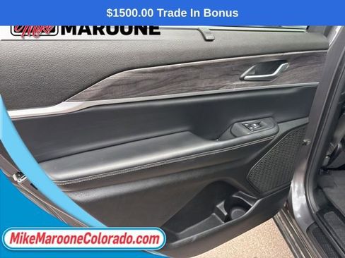 Used 2024 Jeep Grand Cherokee L Limited w/ Luxury Tech Group II AWD/4WD image 17