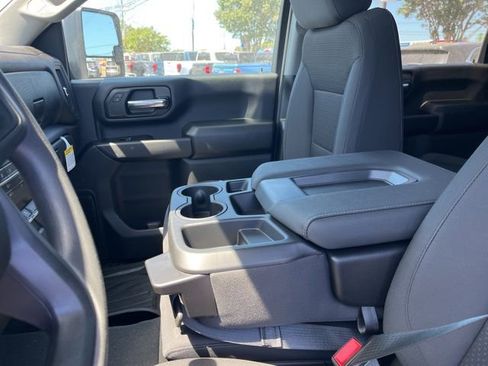 New 2026 GMC Sierra 2500 Pro w/ 1SA Pro Safety Plus Package AWD/4WD image 9