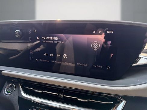 Certified 2025 Buick Envista Preferred FWD image 20