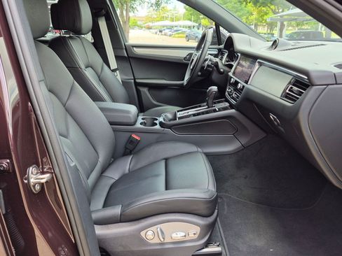 Certified 2026 Porsche Macan S AWD/4WD image 25
