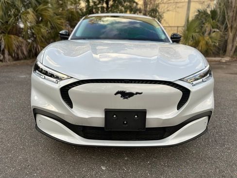 Used 2023 Ford Mustang Mach-E Select image 3