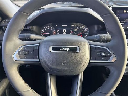 Used 2022 Jeep Compass Altitude image 14
