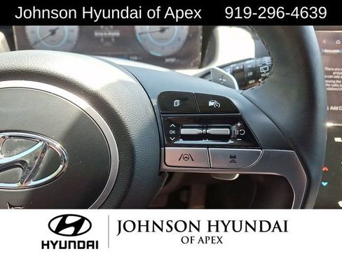 Certified 2023 Hyundai Tucson Limited AWD/4WD image 18