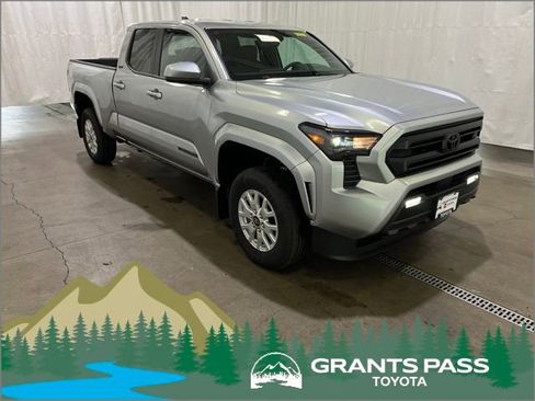 New 2026 Toyota Tacoma SR5 AWD/4WD image 1