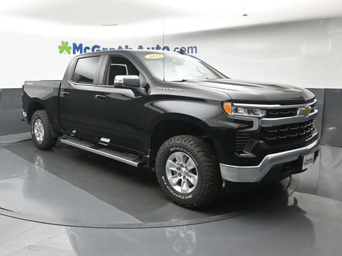 Used 2024 Chevrolet Silverado 1500 LT w/ Protection Package AWD/4WD image 2