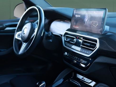 Used 2023 BMW X4 M40i w/ Premium Package image 15