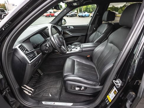 Used 2021 BMW X7 M50i w/ Executive Package AWD/4WD image 26