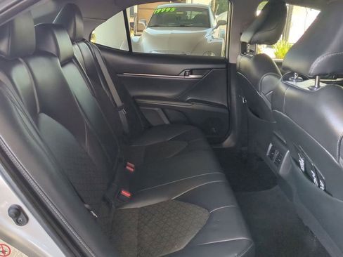 Used 2019 Toyota Camry XSE image 29