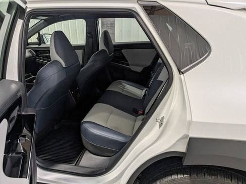 Used 2023 Subaru Solterra AWD image 9