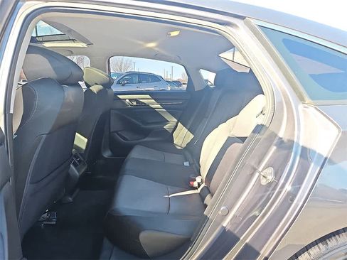 Used 2019 Honda Accord EX image 9