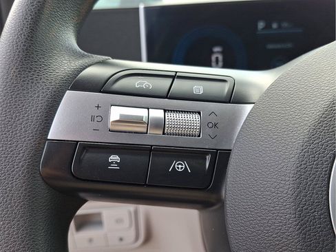 Certified 2025 Hyundai Tucson SEL AWD/4WD image 18