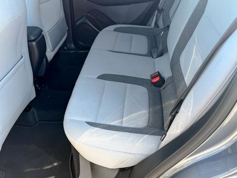 Used 2021 Chevrolet TrailBlazer LT w/ Sun and Liftgate Package image 23