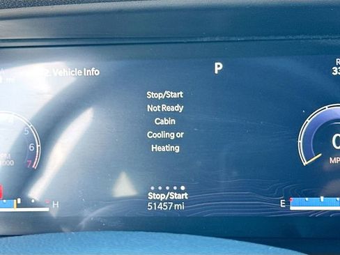 Used 2023 Jeep Grand Cherokee Altitude image 12