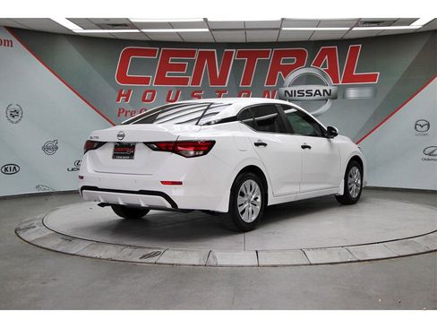 New 2025 Nissan Sentra S image 5