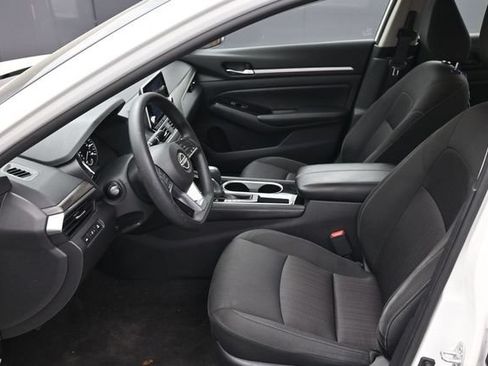 Used 2023 Nissan Altima 2.5 SV FWD image 19