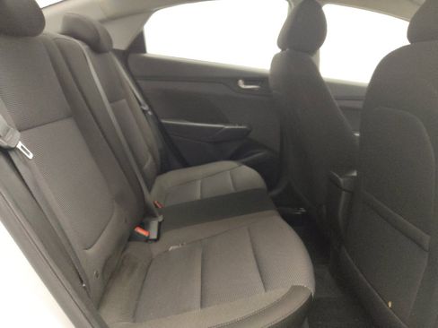 Used 2022 Hyundai Accent SEL FWD image 19