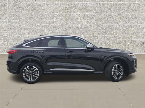 New 2026 Audi Q5 Premium AWD/4WD image 8