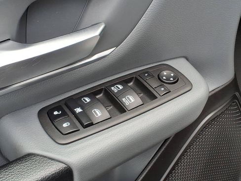 Used 2022 RAM 1500 Big Horn AWD/4WD image 16