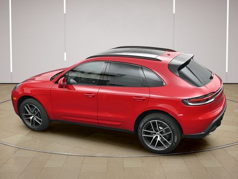 New 2026 Porsche Macan AWD/4WD image 32