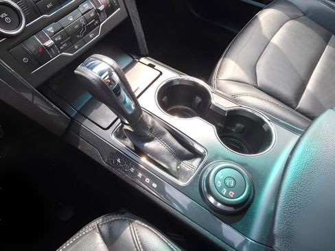 Used 2016 Ford Explorer XLT w/ Equipment Group 202A image 39