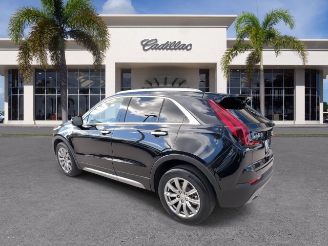 Used 2023 Cadillac XT4 Premium Luxury w/ Technology Package FWD image 10