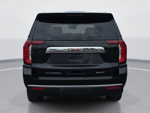 Certified 2023 GMC Yukon SLT w/ SLT Luxury Package AWD/4WD image 5