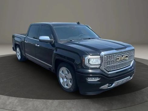 Used 2017 GMC Sierra 1500 Denali w/ Denali Ultimate Package AWD/4WD image 11