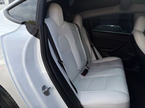 Used 2022 Tesla Model 3 Performance image 35