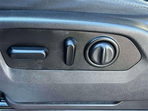 Used 2019 Chevrolet Silverado 1500 RST image 19