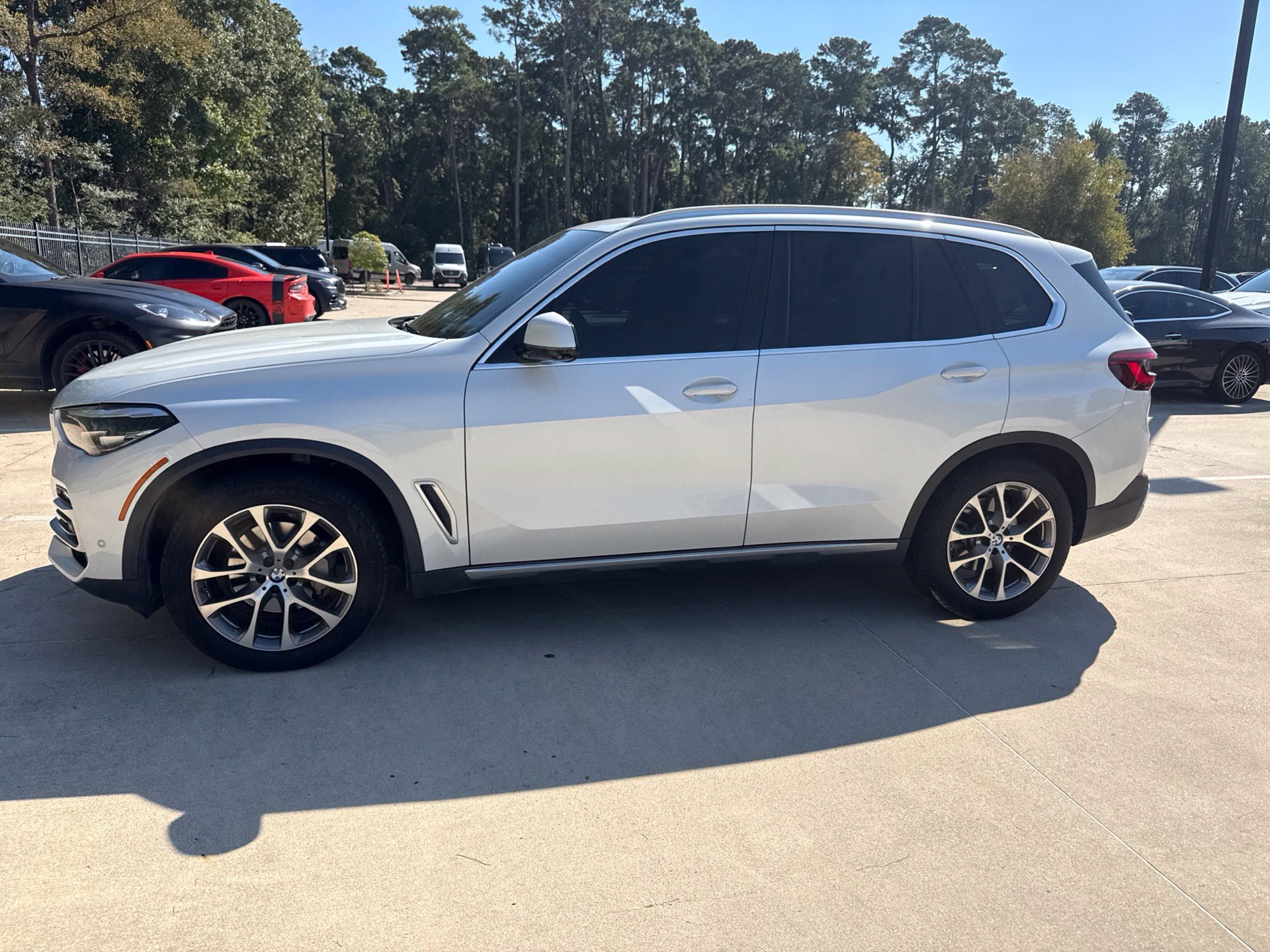 Used 2019 BMW X5 xDrive40i w/ Convenience Package AWD/4WD image 7