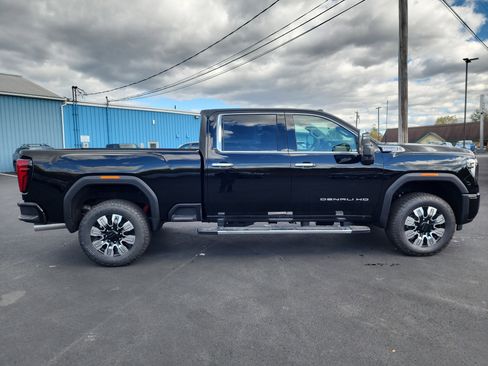 New 2026 GMC Sierra 2500 Denali AWD/4WD image 9