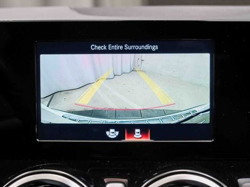 Certified 2022 Mercedes-Benz GLA 250 image 22