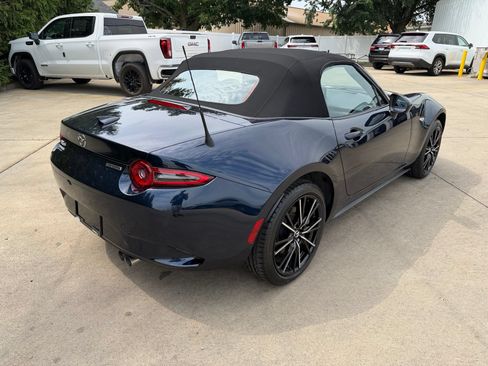 Used 2025 MAZDA MX-5 Miata Grand Touring RWD image 24