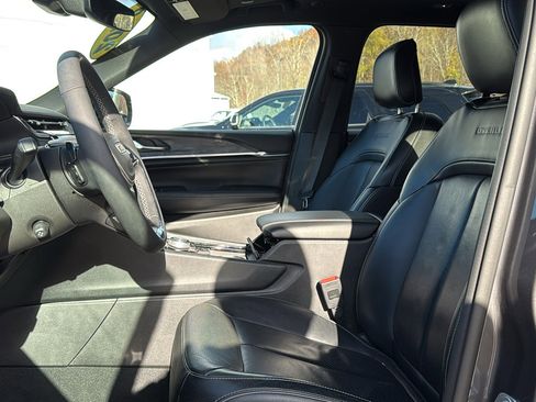 Used 2022 Jeep Grand Cherokee Overland image 13